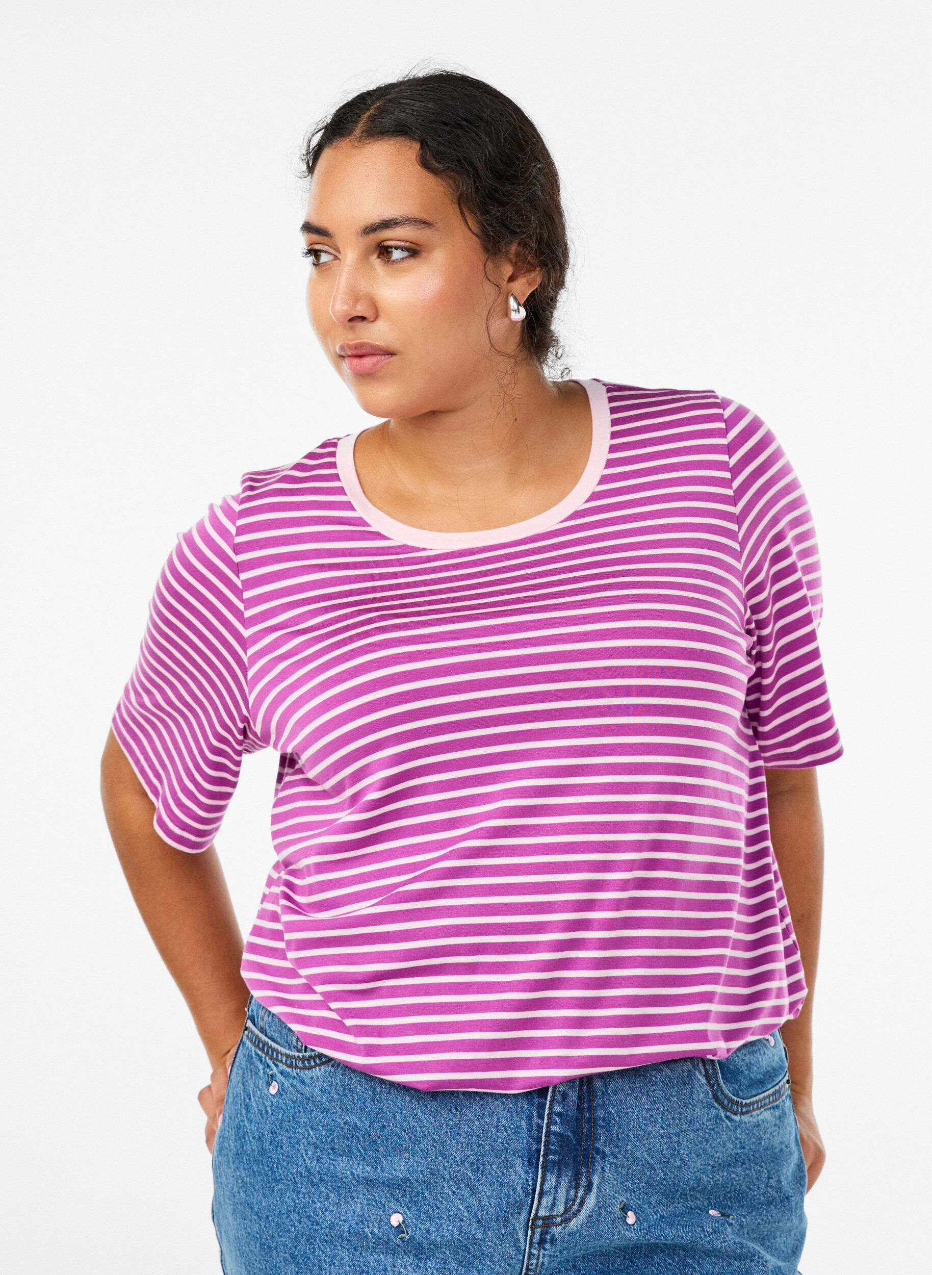 Koszulka z TENCEL&trade; Lyocell i paskami, Fioletowy, Model