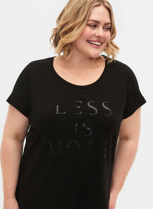Sportowa koszulka z nadrukiem, Black w.Less Is More, Model image number 2