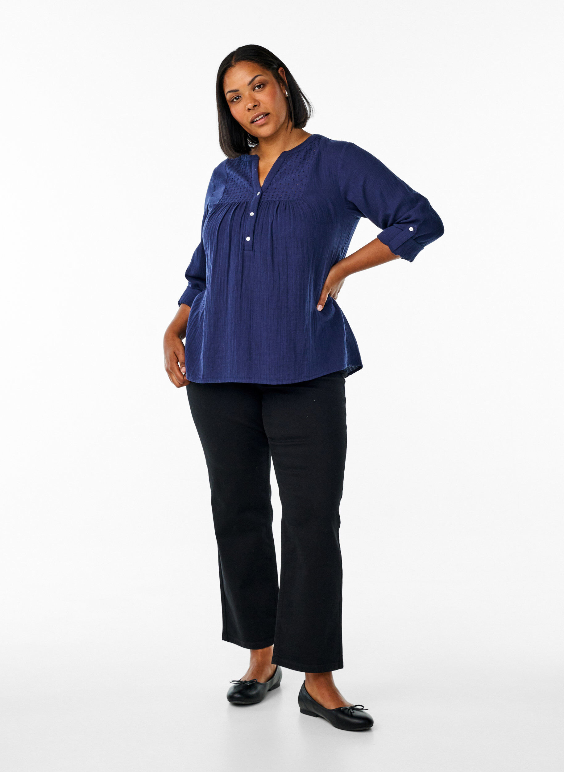 Zizzi Bluzka z bawelnianego muslinu z haftem angielskim, Niebieskie, Model image number 1