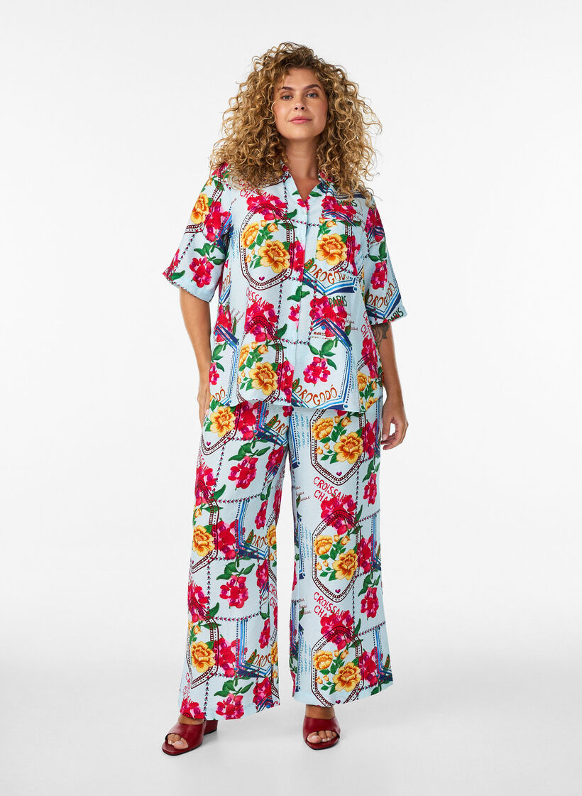 Bluzka koszula z rekawami do lokcia i kolorowym nadrukiem, Niebieskie, Model