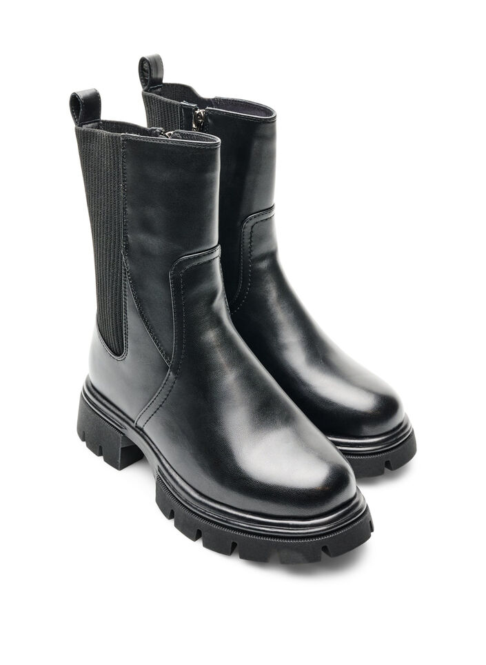 Buty Chelsea z grubejsza podeszwa i lam&oacute;wkami z ryflowanej gumy, Czarne, Packshot image number 1