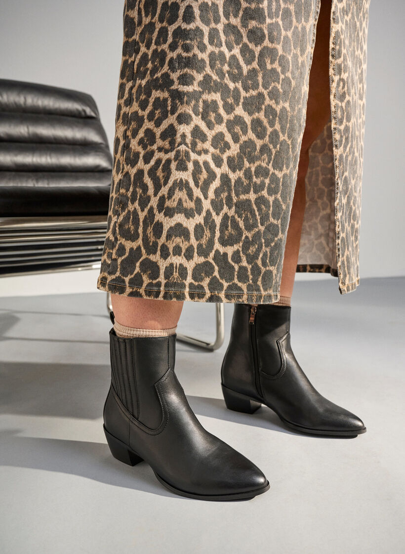 Szeroki – Dlugi but z rozpinana cholewka, Czarne, Image