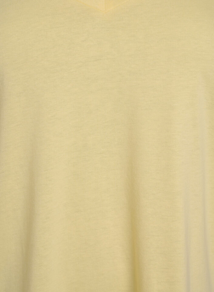 T-shirt z kr&oacute;tkim rekawem i dekoltem w szpic, Ż&oacute;łty, Packshot image number 2