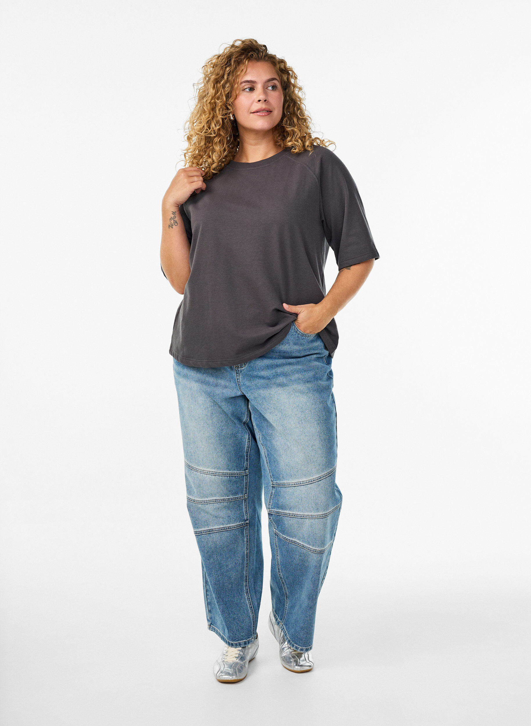 Zizzi Bluzka z dzerseju z raglanowymi rekawami o dlugosci 1/2, Ciemnoszary, Model image number 1