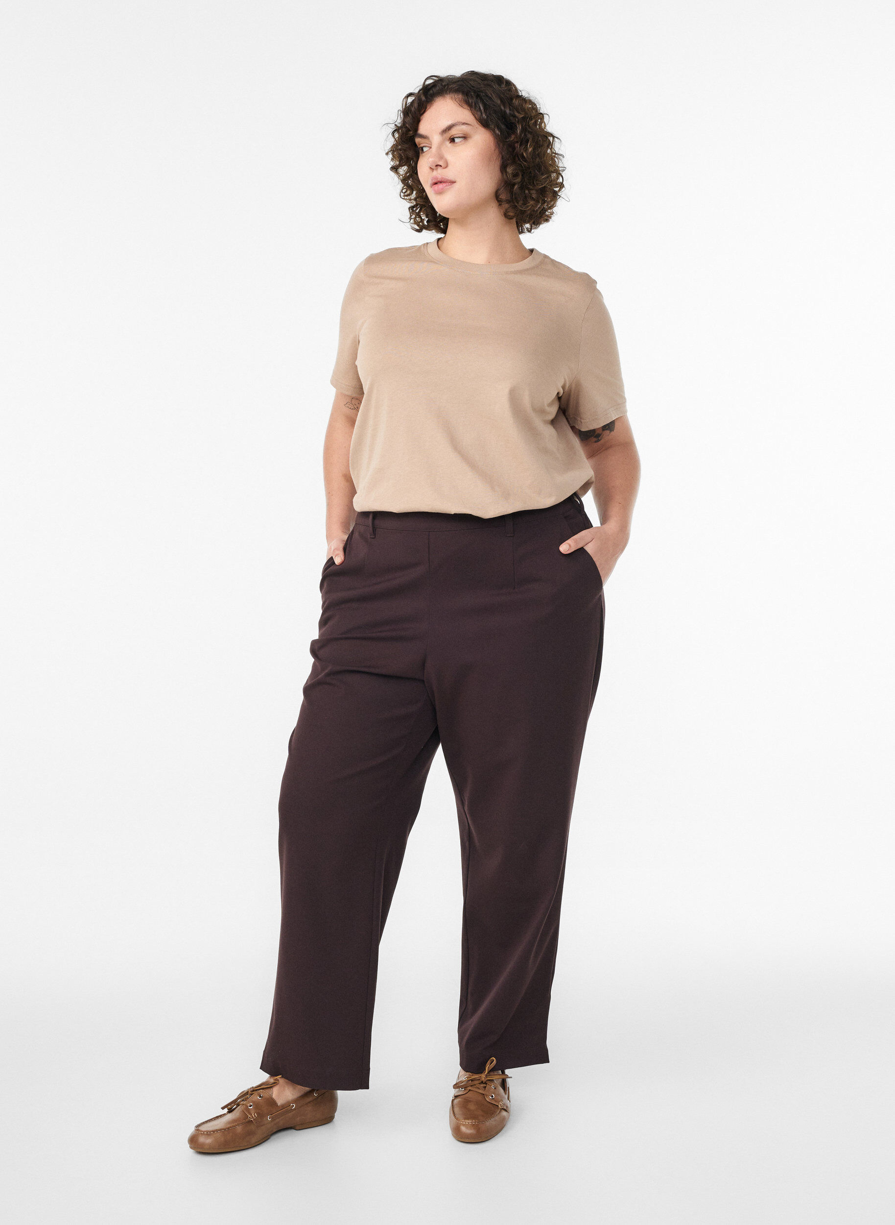 Zizzi Podstawowa koszulka bawelniana z okraglym dekoltem, Beżowy, Model image number 1