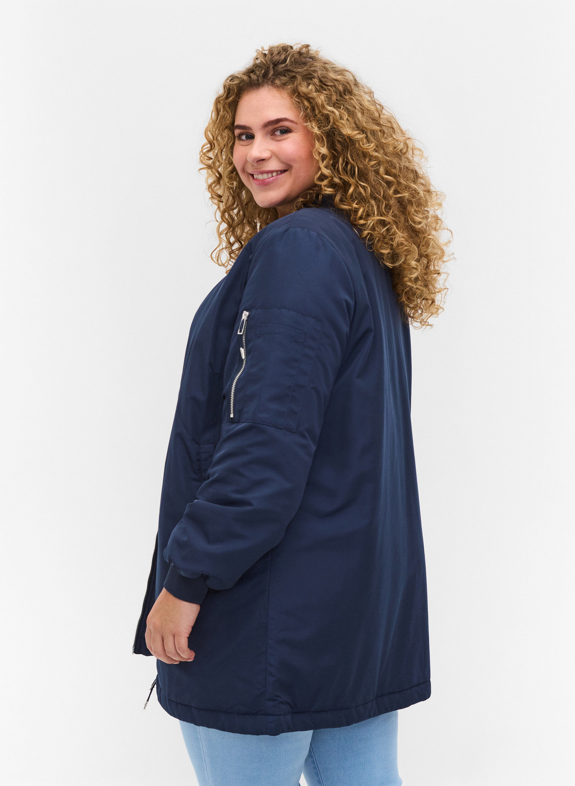 Zizzi Long bomber jacket with pockets, Navy Blazer, Model image number 1