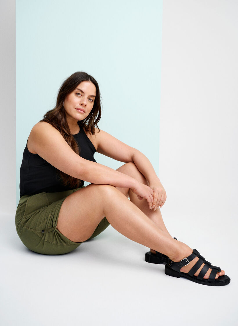 Luzne bawelniane szorty z kieszeniami, Zielony, Image image number 0