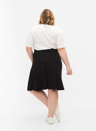 Luzna spódnica z wiskozy, Black, Model image number 1
