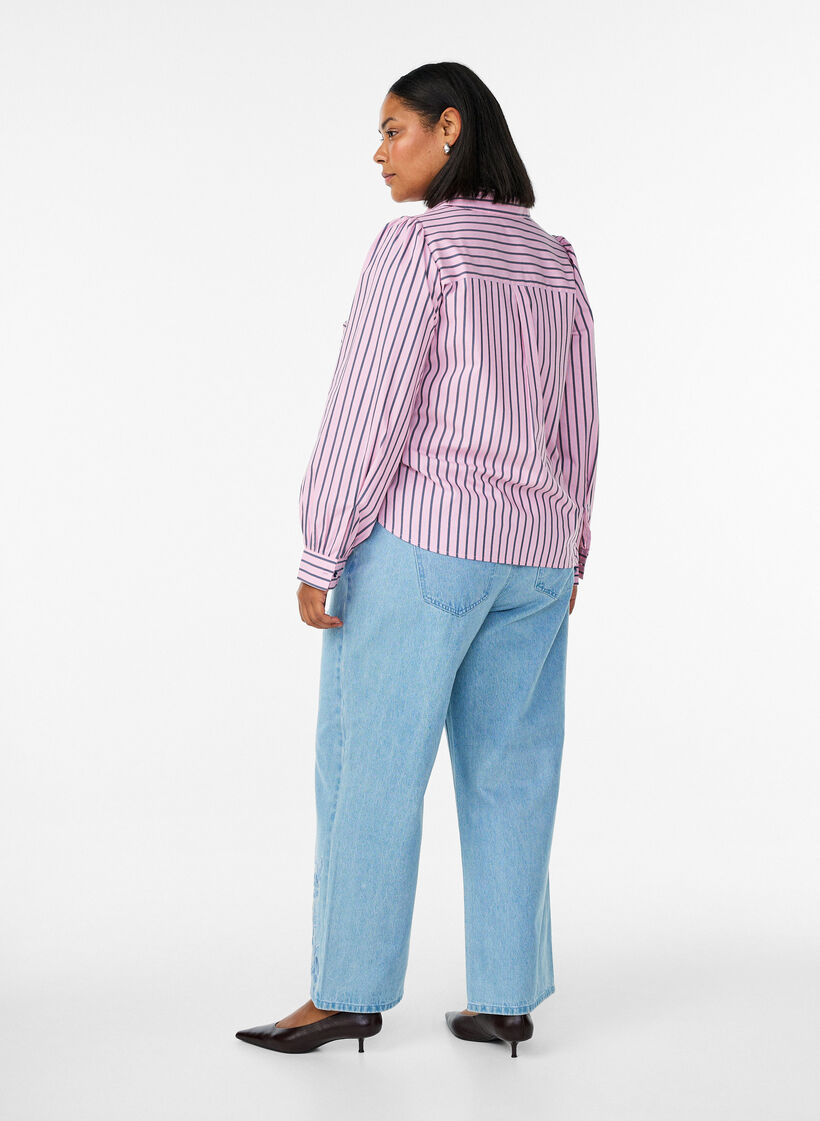 Jeansy Myra o szerokim kroju i kwiatowych detalach, Niebieskie, Model image number 1