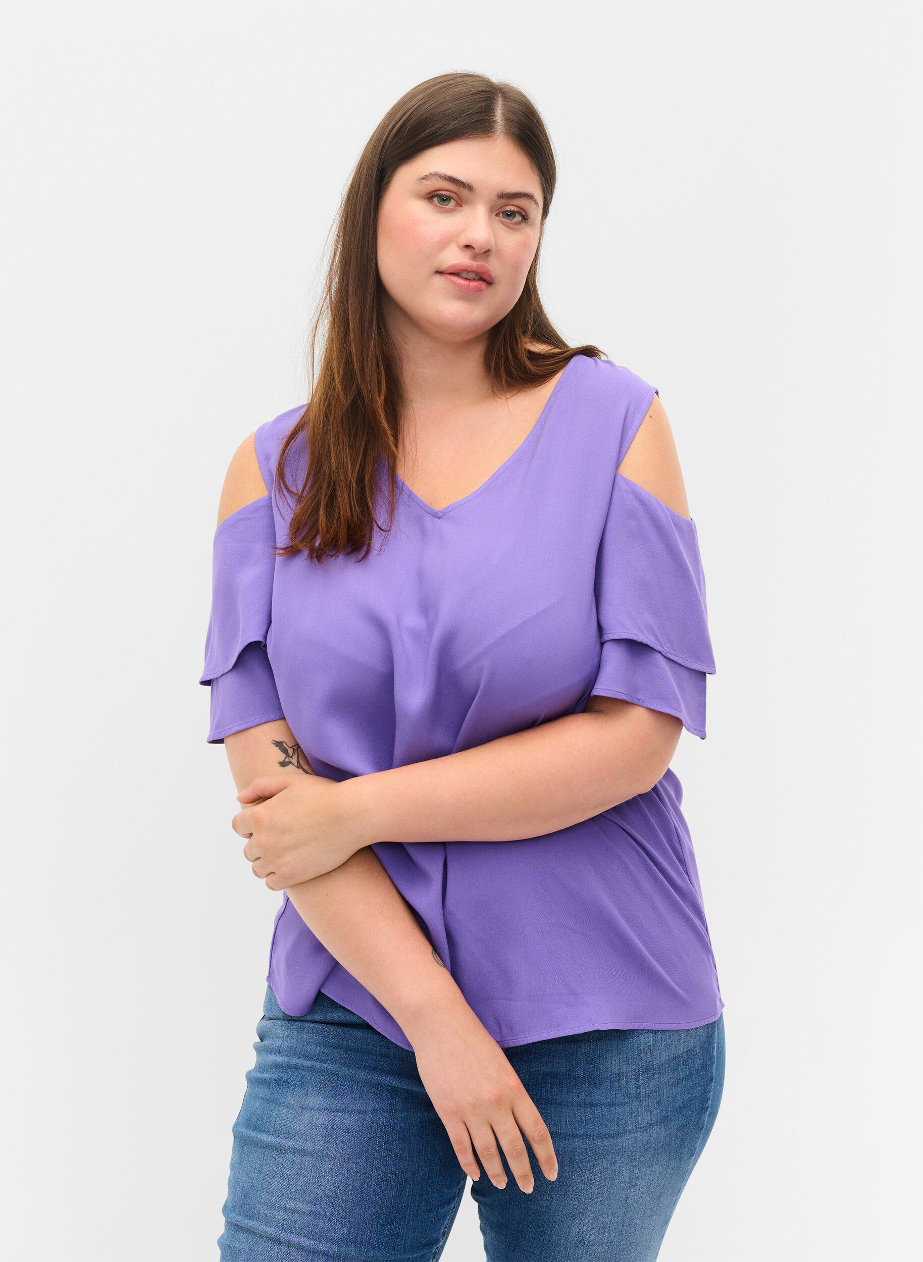 Zizzi Short sleeved blouse in viscose, Passion Flower, Model image number 0