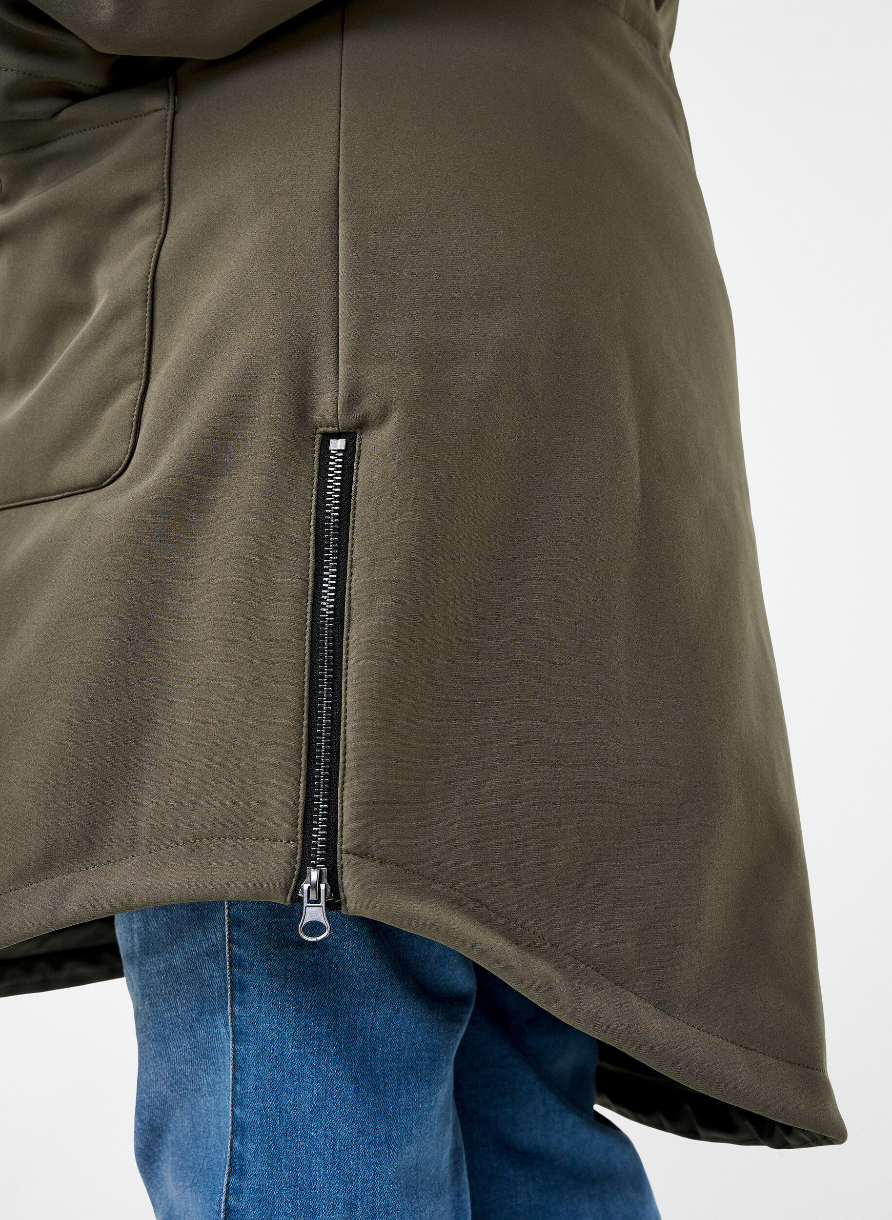 Zizzi Hydrofobowa kurtka softshell z pikowana podszewka, Zielony, Model image number 3