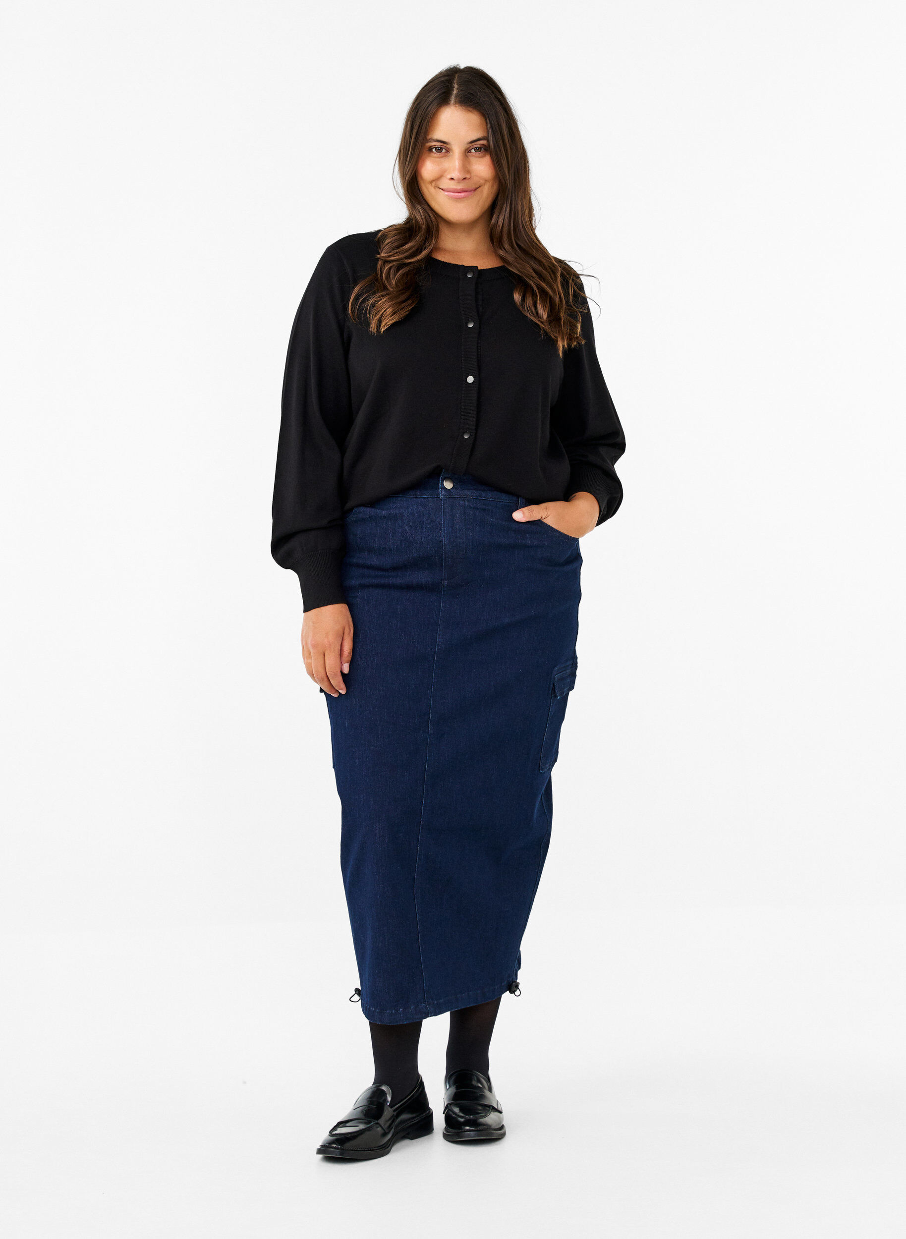 Zizzi Sp&oacute;dnica maxi z&nbsp;dzinsu, Dark Blue Denim, Model image number 0