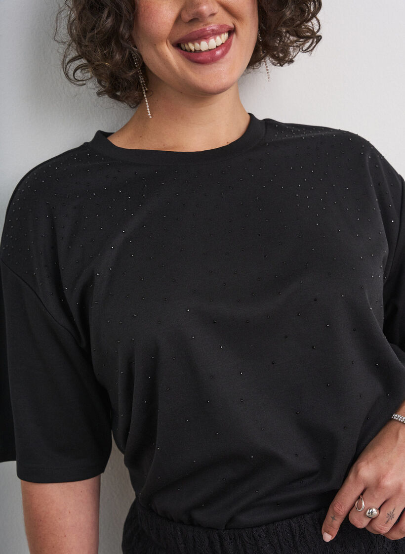 T-shirt z dzetami i okraglym dekoltem, Czarne, Model image number 3