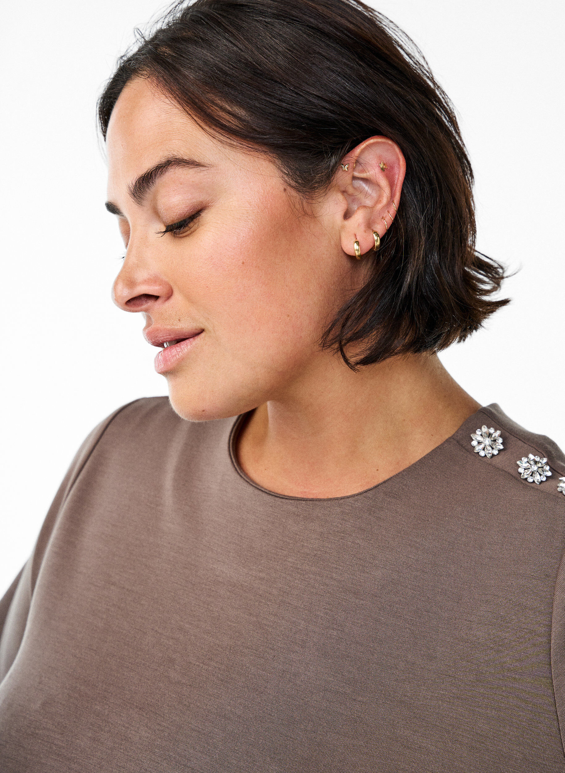 Zizzi Bluzka z kr&oacute;tkim rekawem i ozdobnym guzikiem, Brązowy, Model image number 3