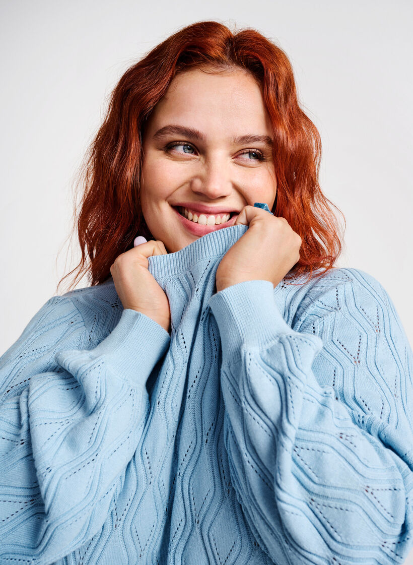 Pulower z azurowym wzorem i dekoltem w lódke, Blue Bell, Image image number 0