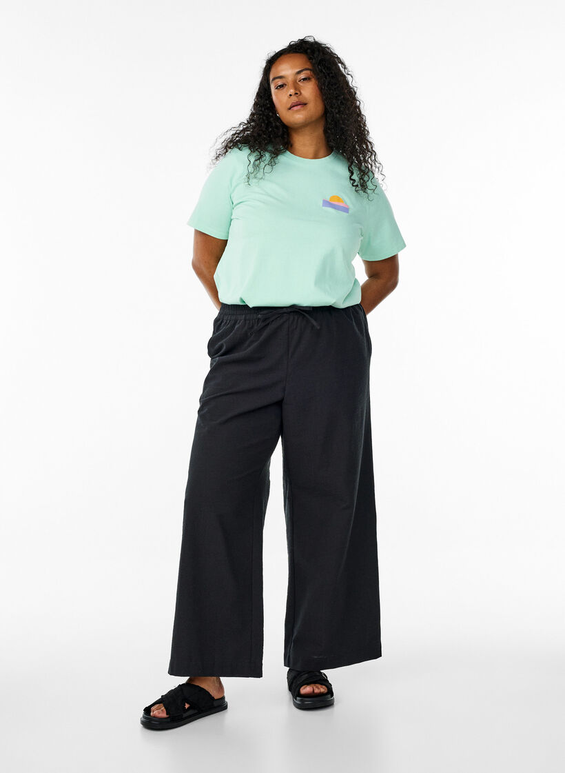 Koszulka z bawelny organicznej z nadrukiem na plecach, Zielony, Model image number 1