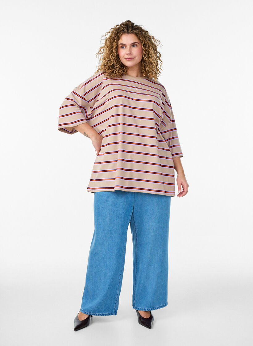 T-shirt w rozmiarze oversize z paskami i rekawami 1/2, Beżowy, Model image number 1
