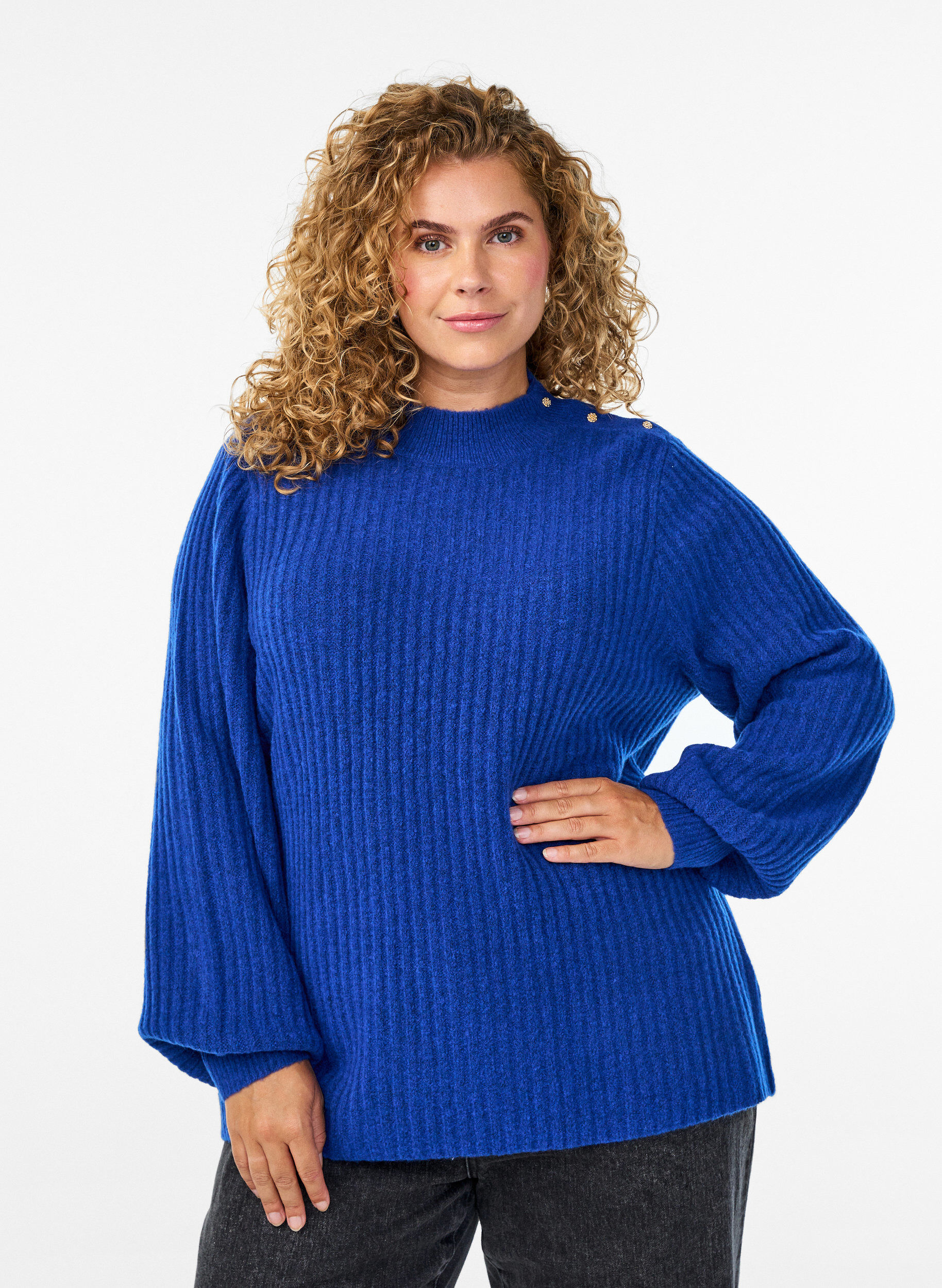 Prazkowany sweter z bufiastymi rekawami i guzikami, Niebieskie, Model