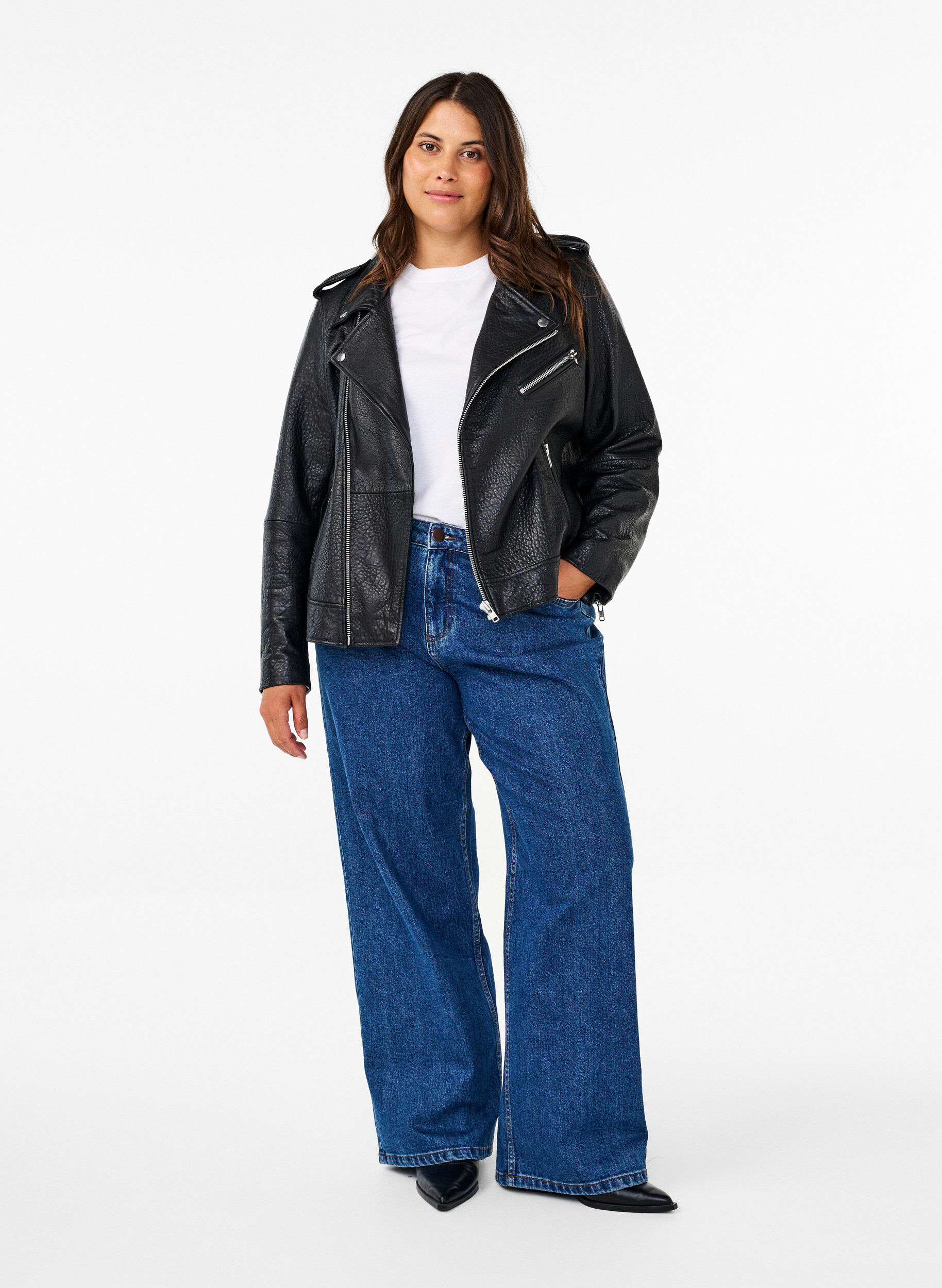 Zizzi Sk&oacute;rzana kurtka typu biker z kieszeniami, Black, Model image number 2