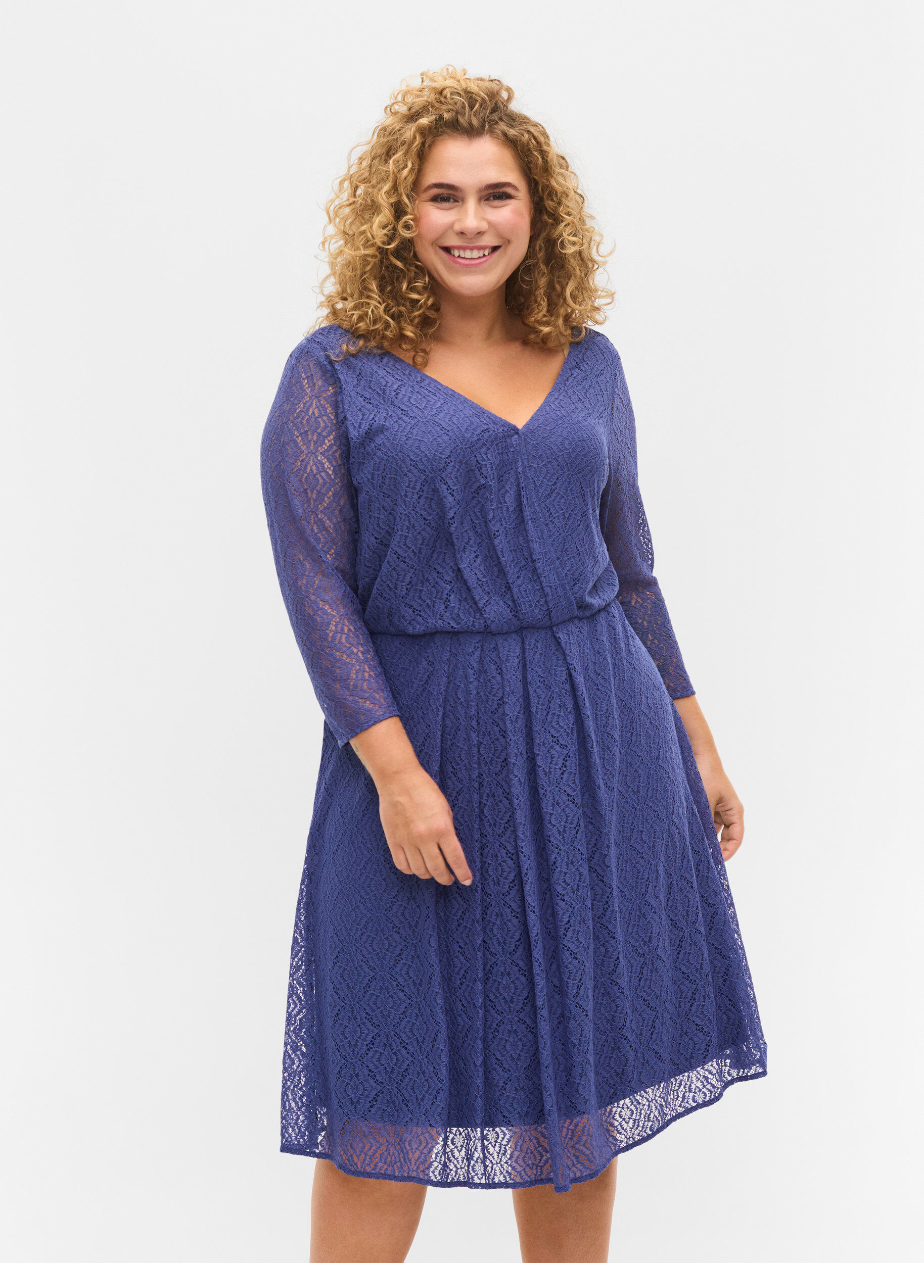 Zizzi V-neck lace dress with 3/4 sleeves, Blue, Model image number 0