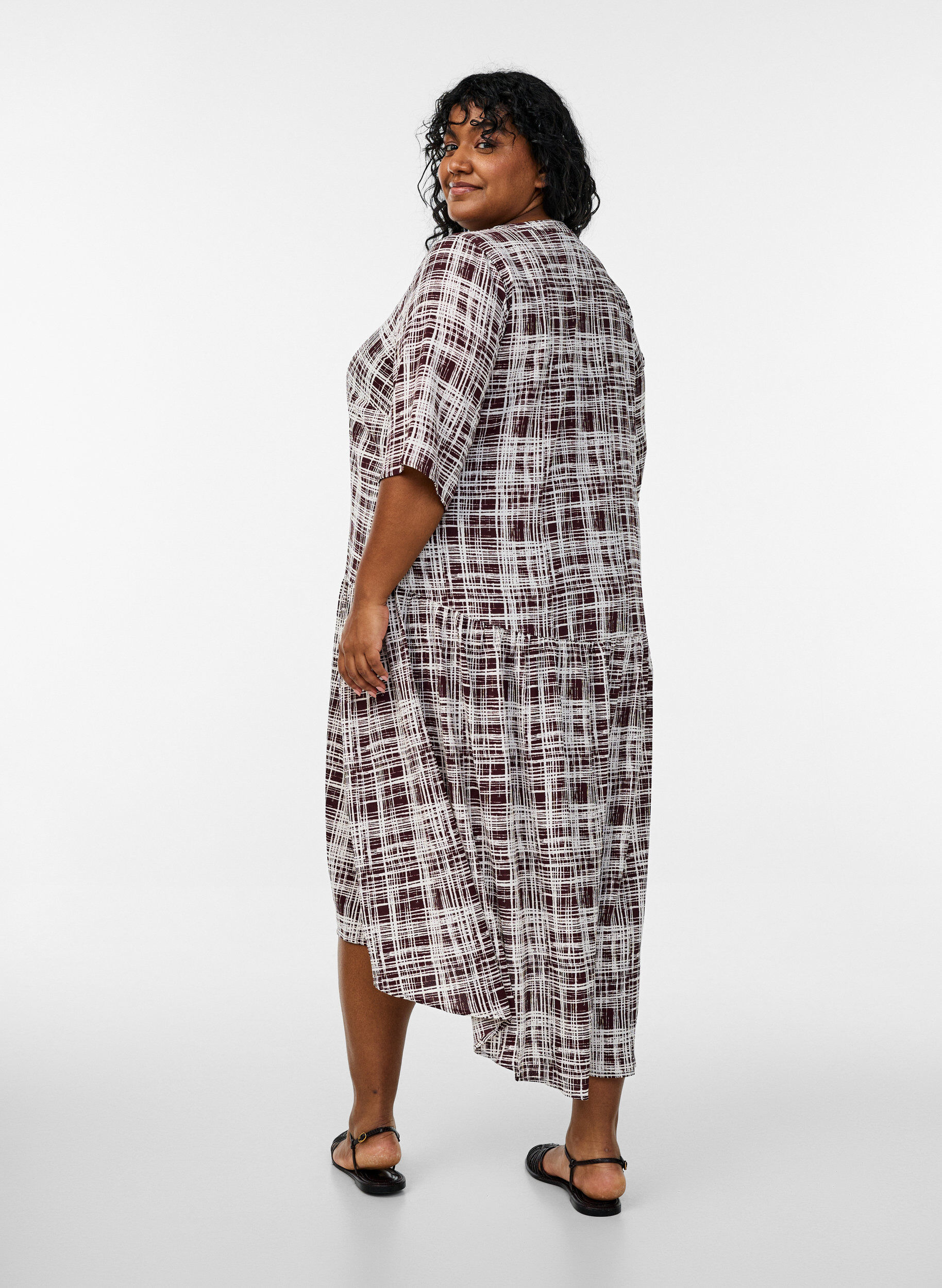 Zizzi Trapezowa sukienka midi z kr&oacute;tkim rekawem, Ciemnobordowy, Model image number 1