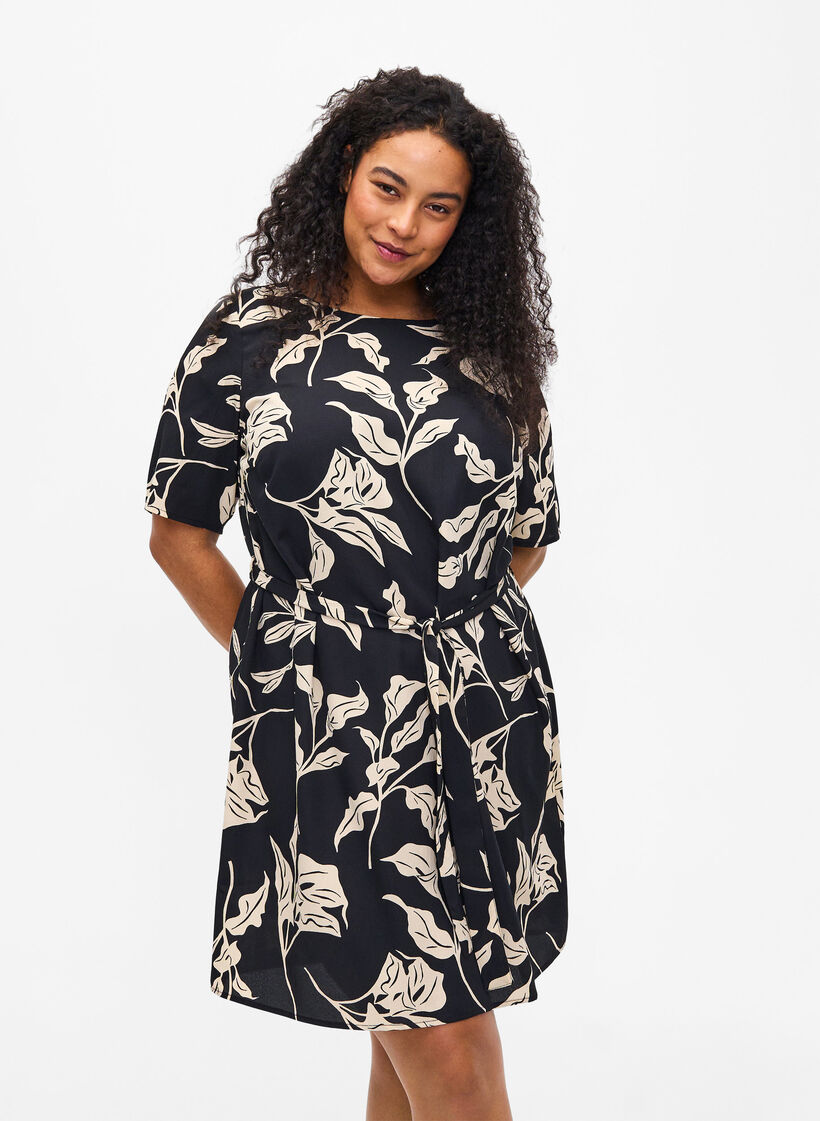 FLASH – sukienka z krótkim rekawem i paskiem, Black Off White Fl., Model image number 0