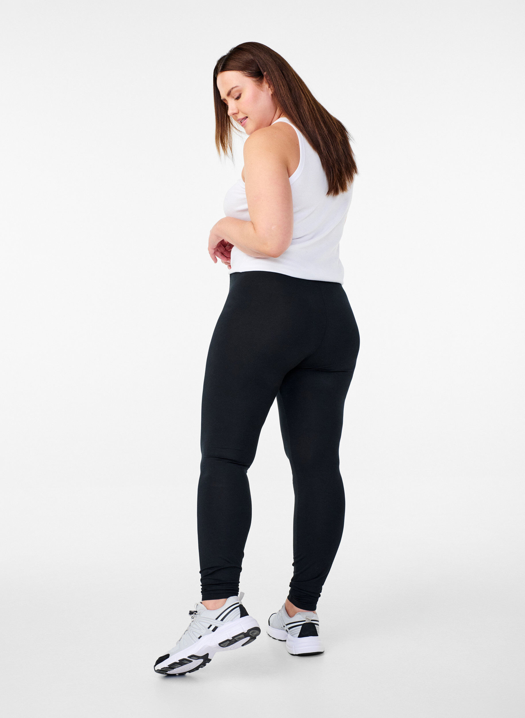 Zizzi Legginsy basic z wiskozy, Czarne, Model image number 2