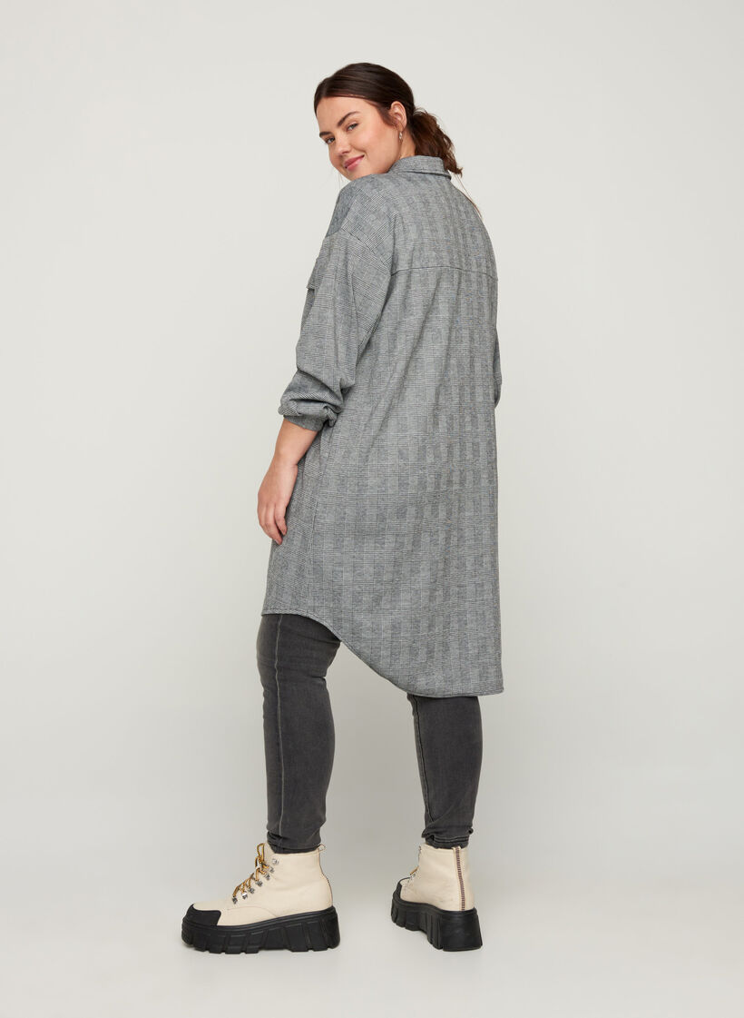 Long checkered shirt with chest pockets, Black Check , Model image number 1