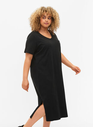 Bawelniana sukienka z krótkimi rekawami i rozcieciem, Black, Model image number 2