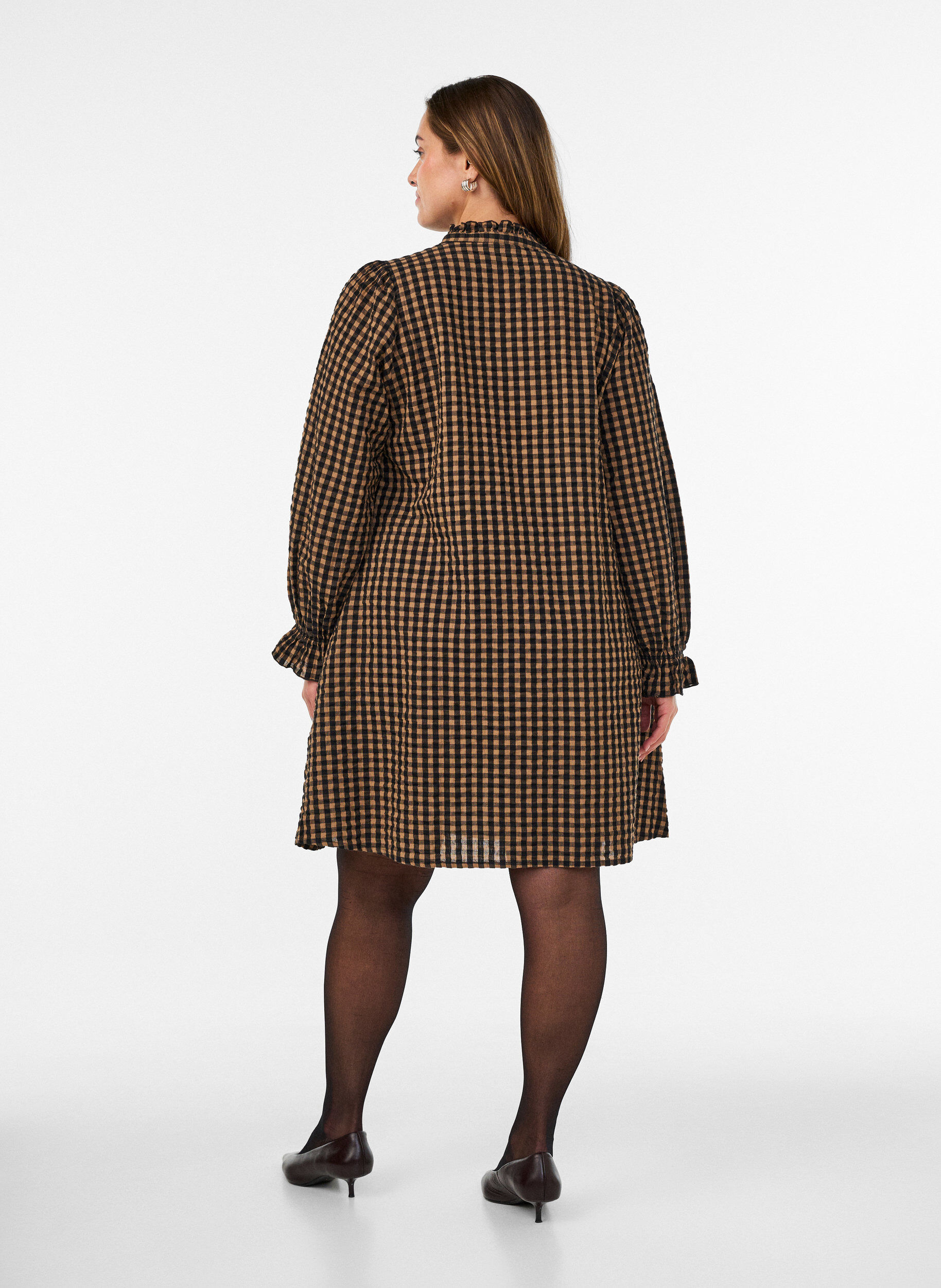 ZizziBawelniana sukienka w kratke z falbanami, Brązowy, Model image number 2