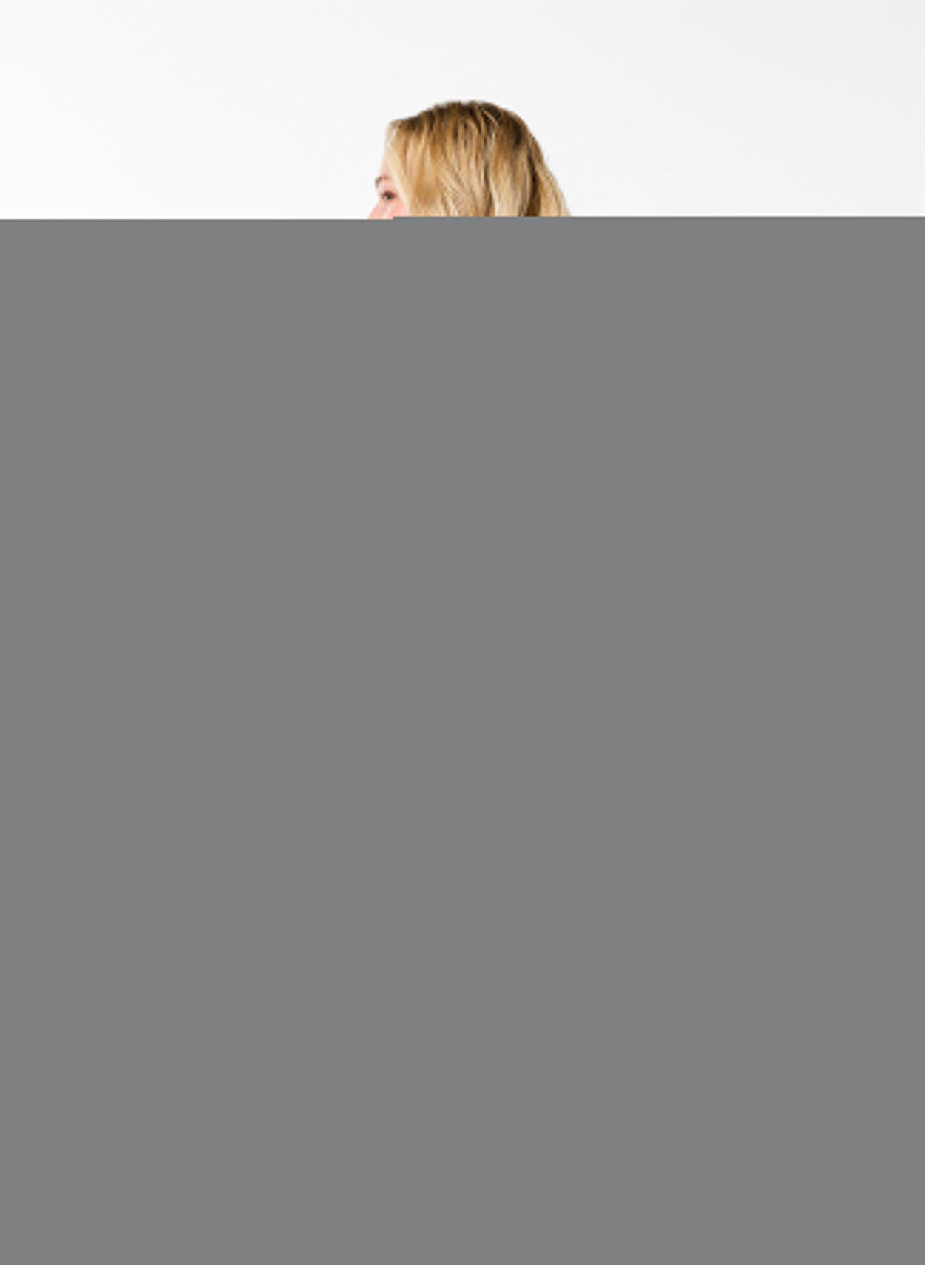 Zizzi Szlafrok z zamkiem blyskawicznym i kapturem, Ciemnoszary, Model image number 2