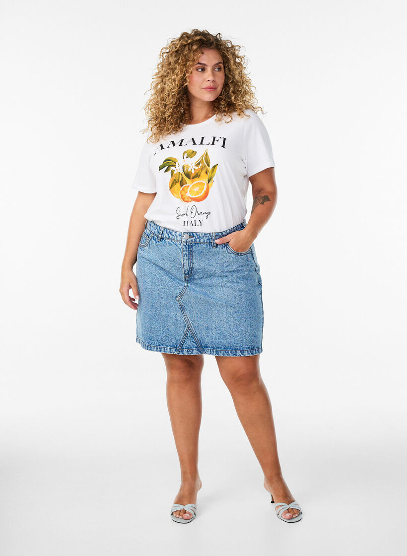 Kr&oacute;tka sp&oacute;dniczka z dzins&oacute;w z kieszeniami, Niebieskie, Model image number 1