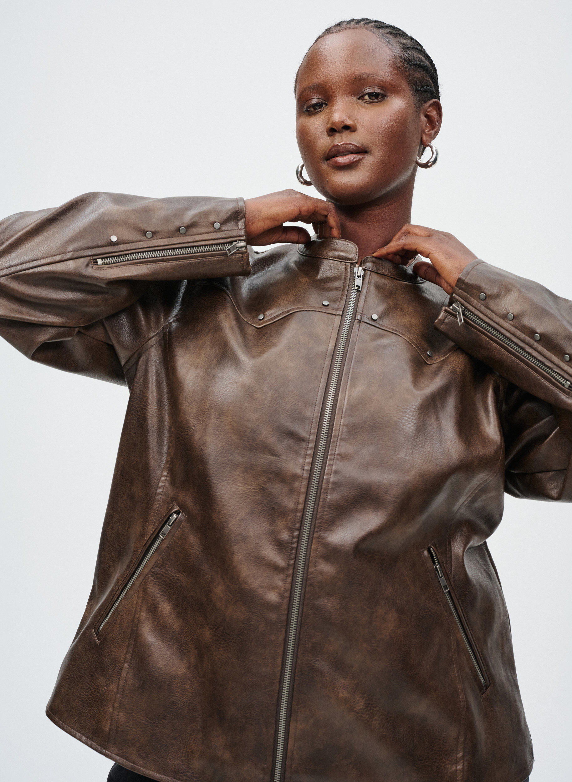 Zizzi Kurtka z imitacji sk&oacute;ry z cwiekami i kieszeniami, Brązowy, Image image number 0