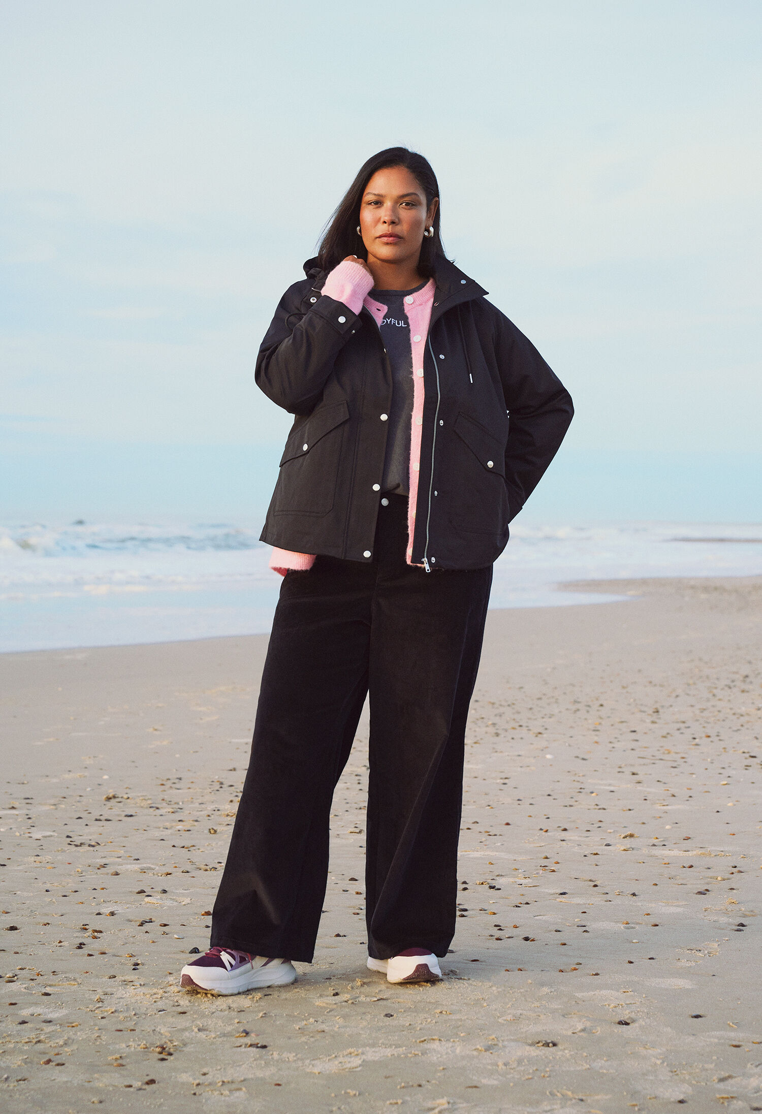 Zizzi Czarna kurtka wiosenna, , Model