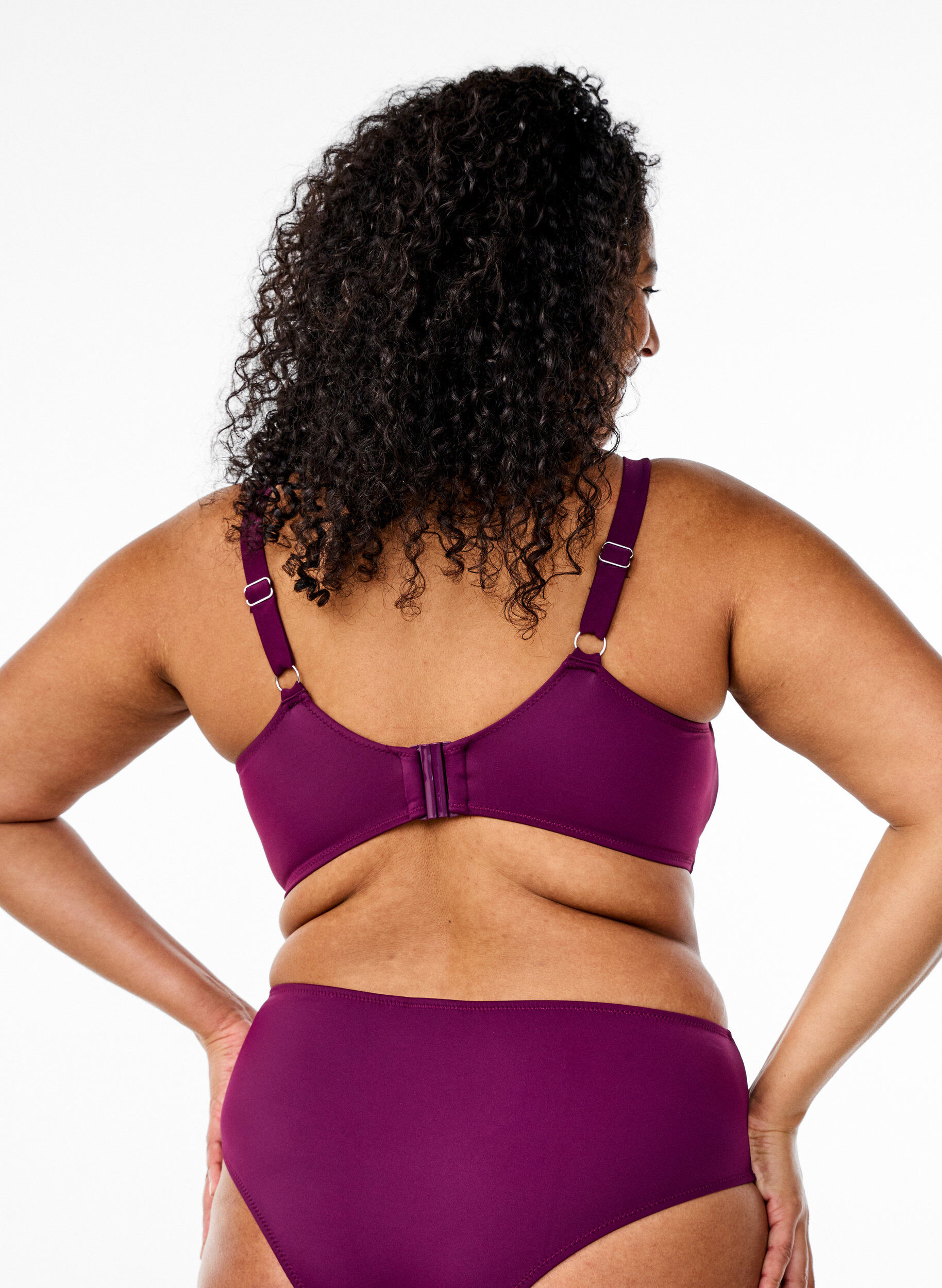 Zizzi G&oacute;ra od bikini z fiszbinami i detalem w postaci wezla, Fioletowy, Model image number 1