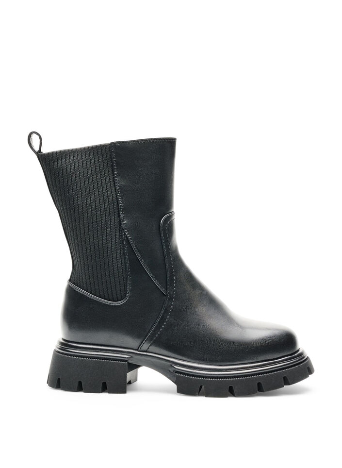 Buty Chelsea z grubejsza podeszwa i lam&oacute;wkami z ryflowanej gumy, Czarne, Packshot image number 0