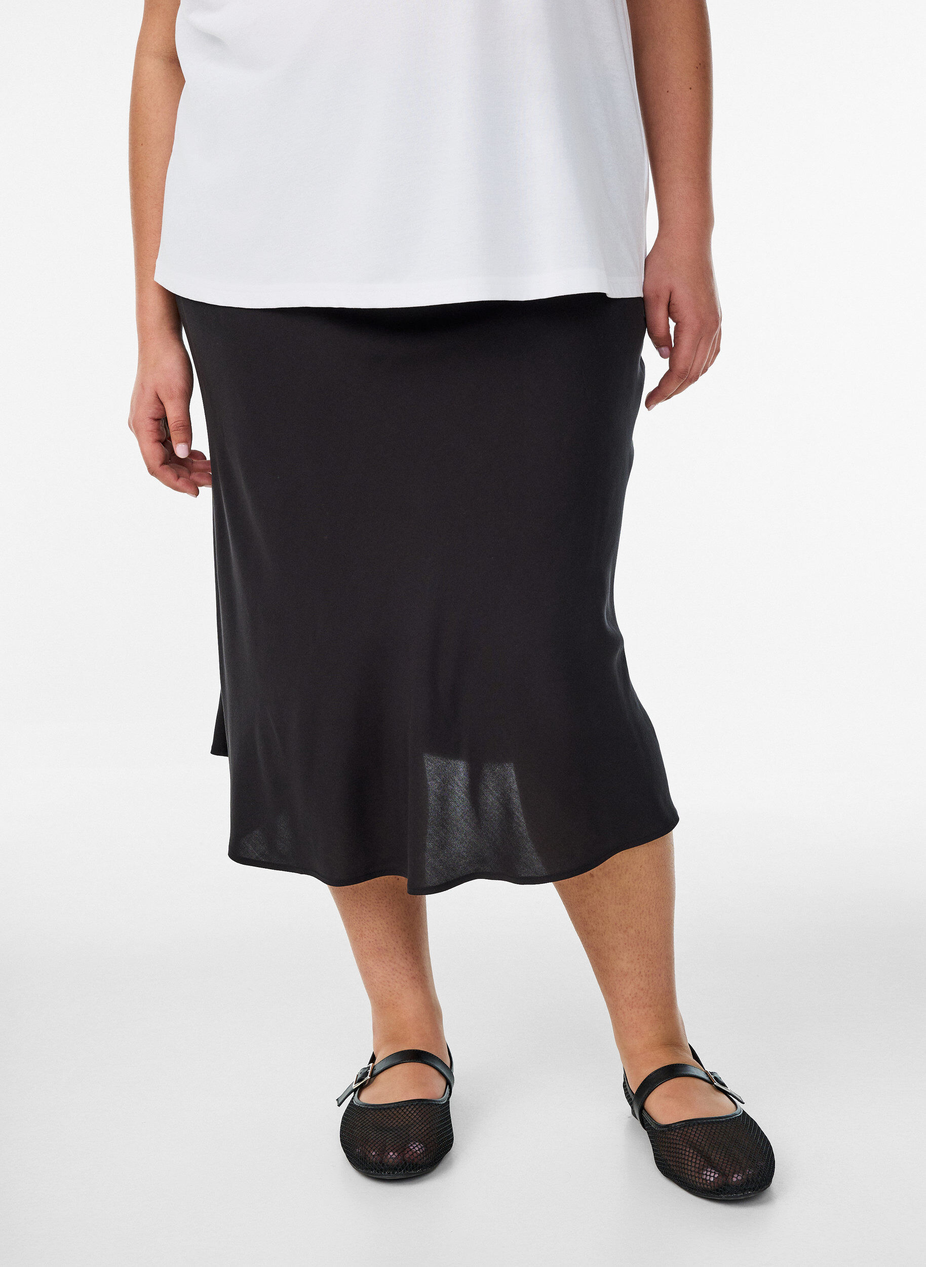 ZizziSp&oacute;dnica z wiskozy z elastyczna talia, Czarne, Model image number 2