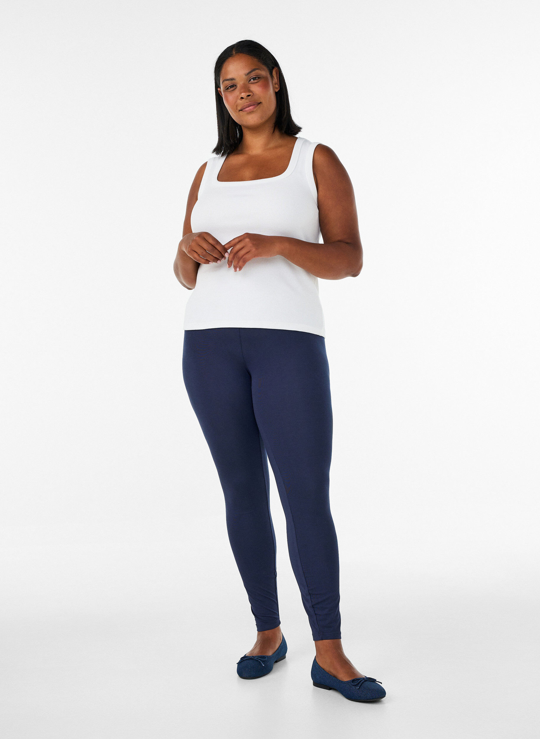 Legginsy Basic o przedluzonej dlugosci, Niebieskie, Model