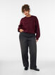 Sweter z haftem z perelek, Czerwony, Model image number 1
