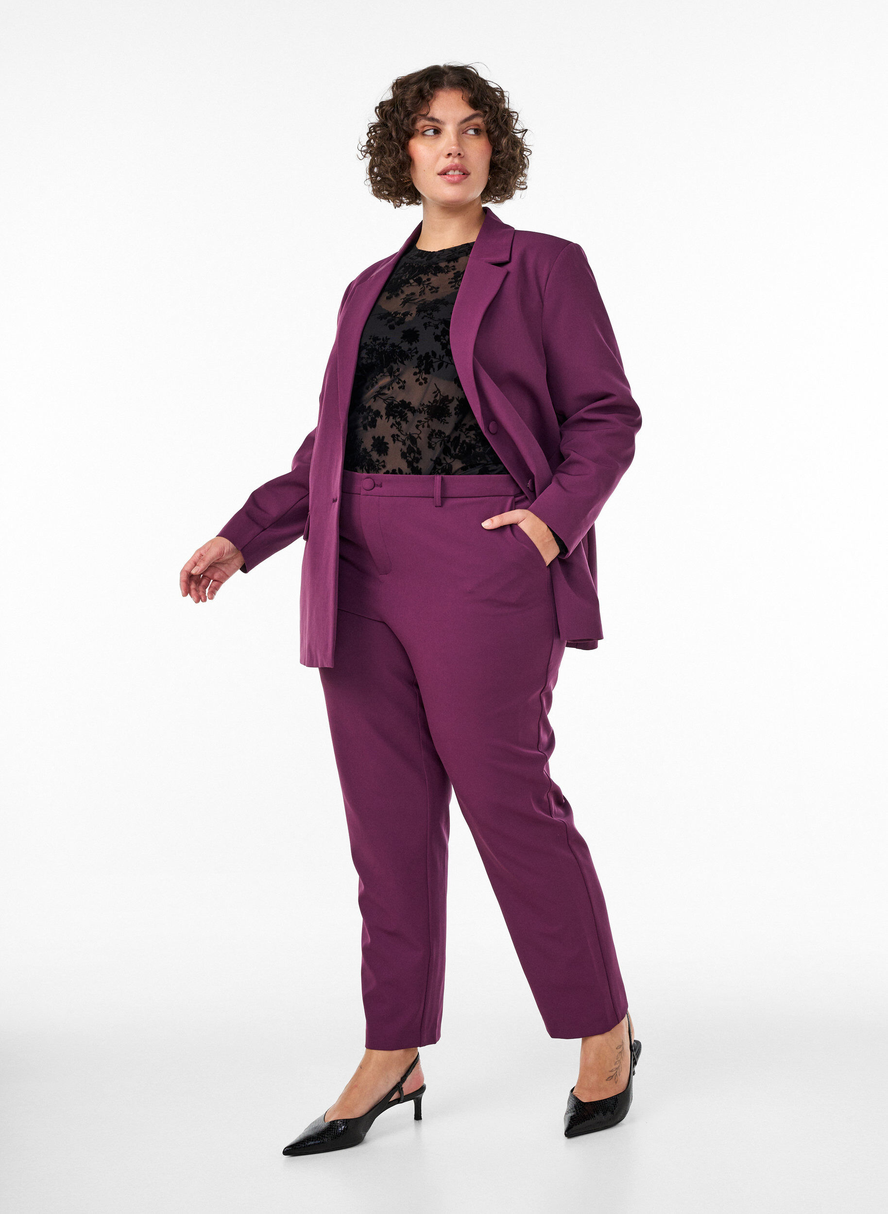 ZizziTrousers with pockets and straight legs, Purple, Model image number 0