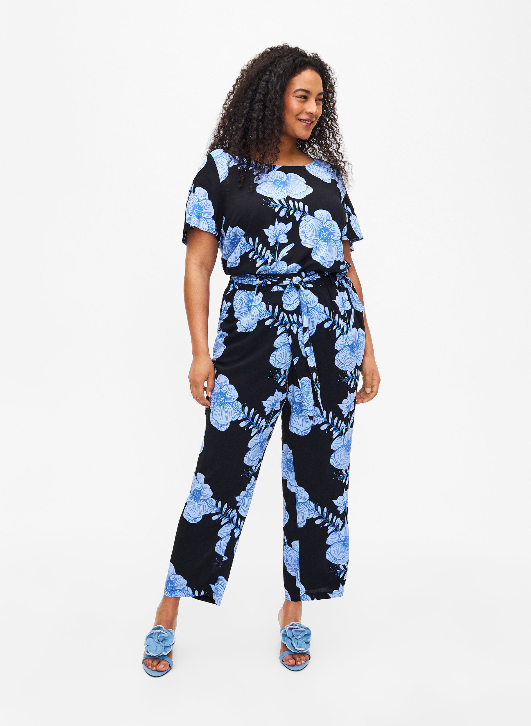 Zizzi Wiskozowe spodnie z wysokim stanem, Czarne, Model image number 0