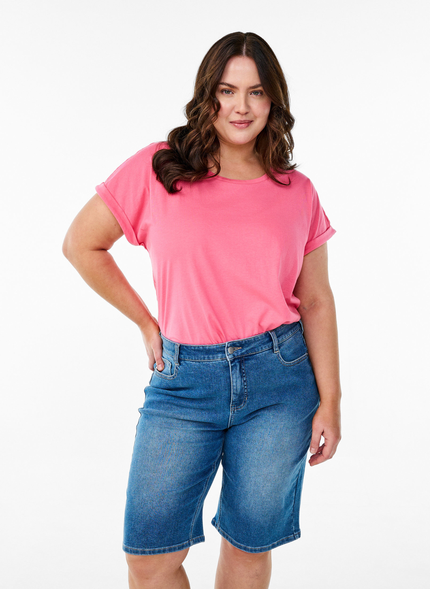 Zizzi Dzinsowe bermudy z wysokim stanem, Niebieskie, Model image number 0