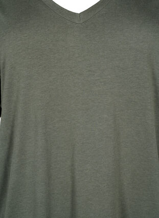 Jednokolorowa koszulka typu oversize z dekoltem w szpic, Thyme, Packshot image number 2