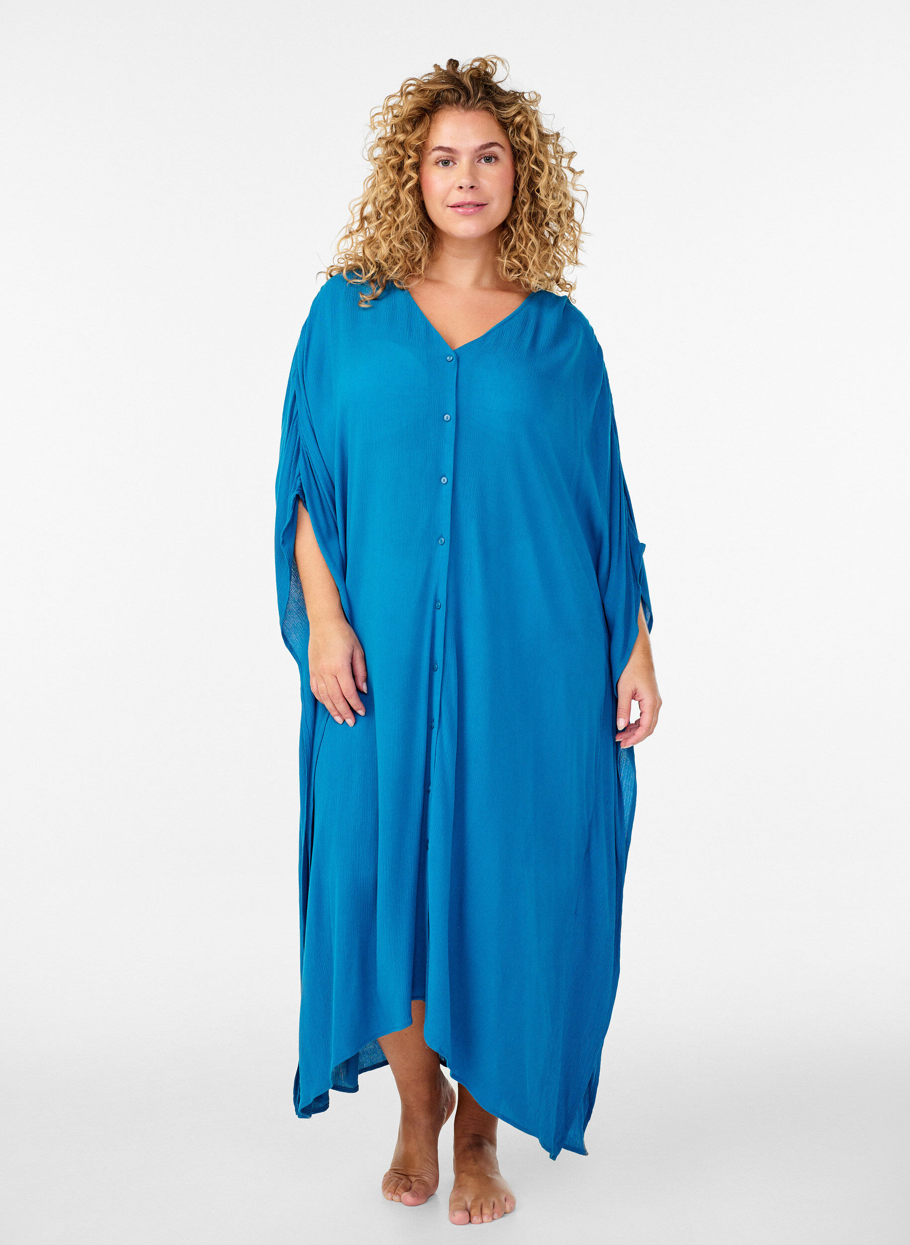 Zizzi Kaftan plazowy z guzikami, Niebieskie, Model image number 0
