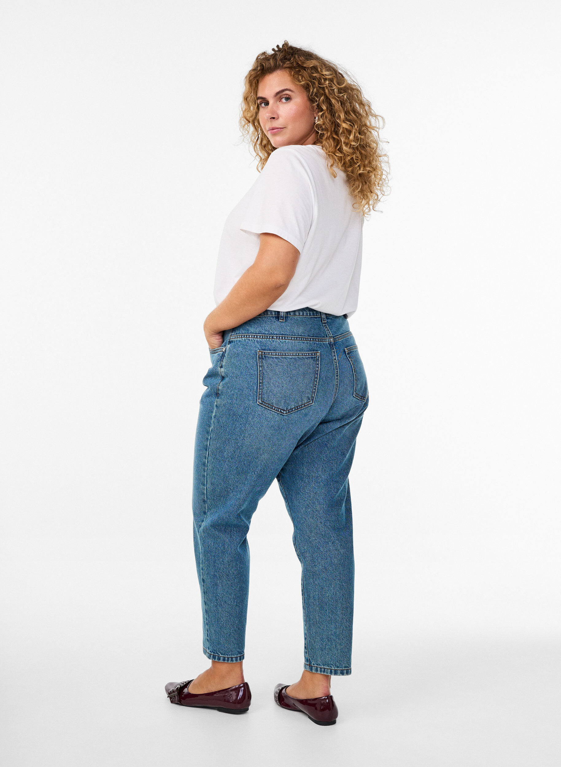 ZizziJeansy Mille typu mom fit z wysokim stanem, Niebieskie, Model image number 1