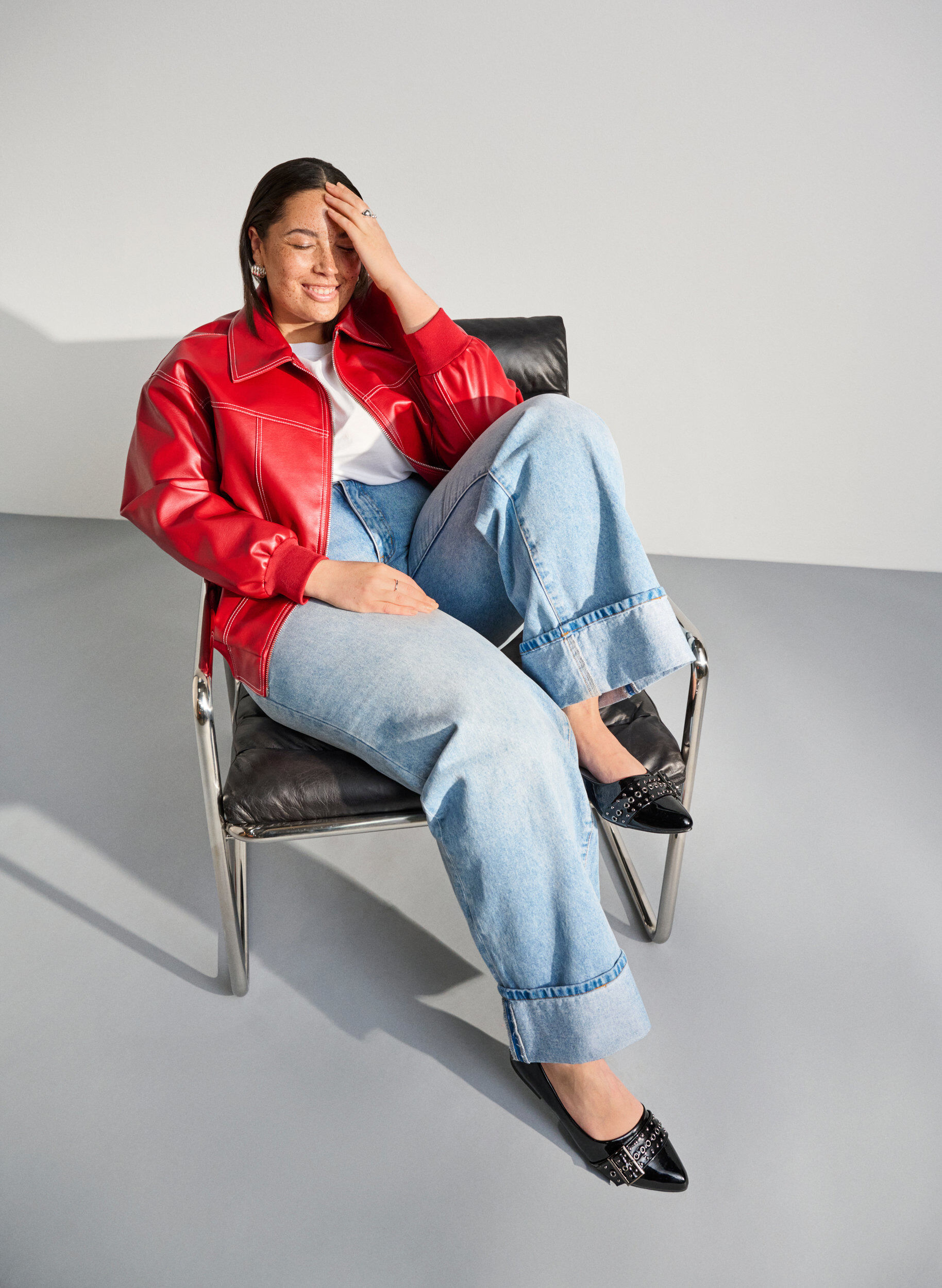 Zizzi Szerokie - Baleriny z paskiem i cwiekami, Czarne, Image image number 0