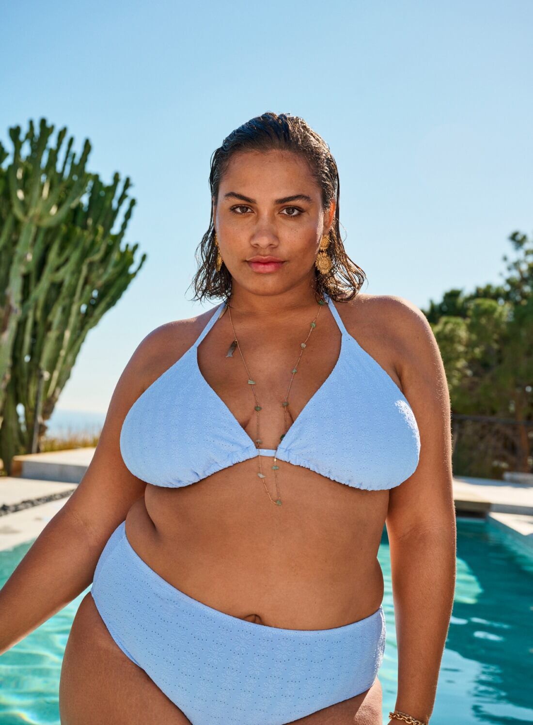 Tr&oacute;jkątne bikini, , Model