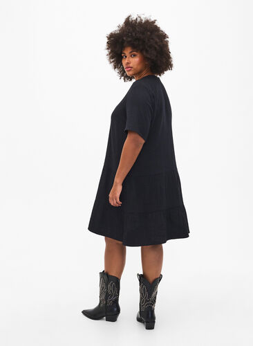 Sukienka z krótkim rekawem wykonana w 100 % z bawelny, Black, Model image number 1