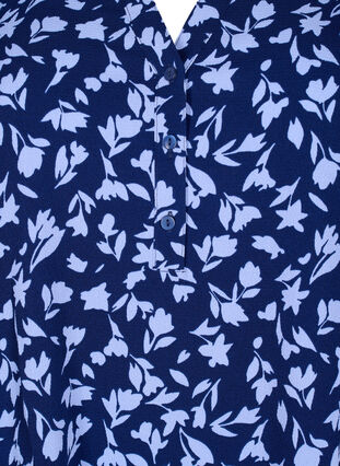 Bluzka w kwiaty z rekawami 3/4, M. Blue Flower AOP, Packshot image number 2