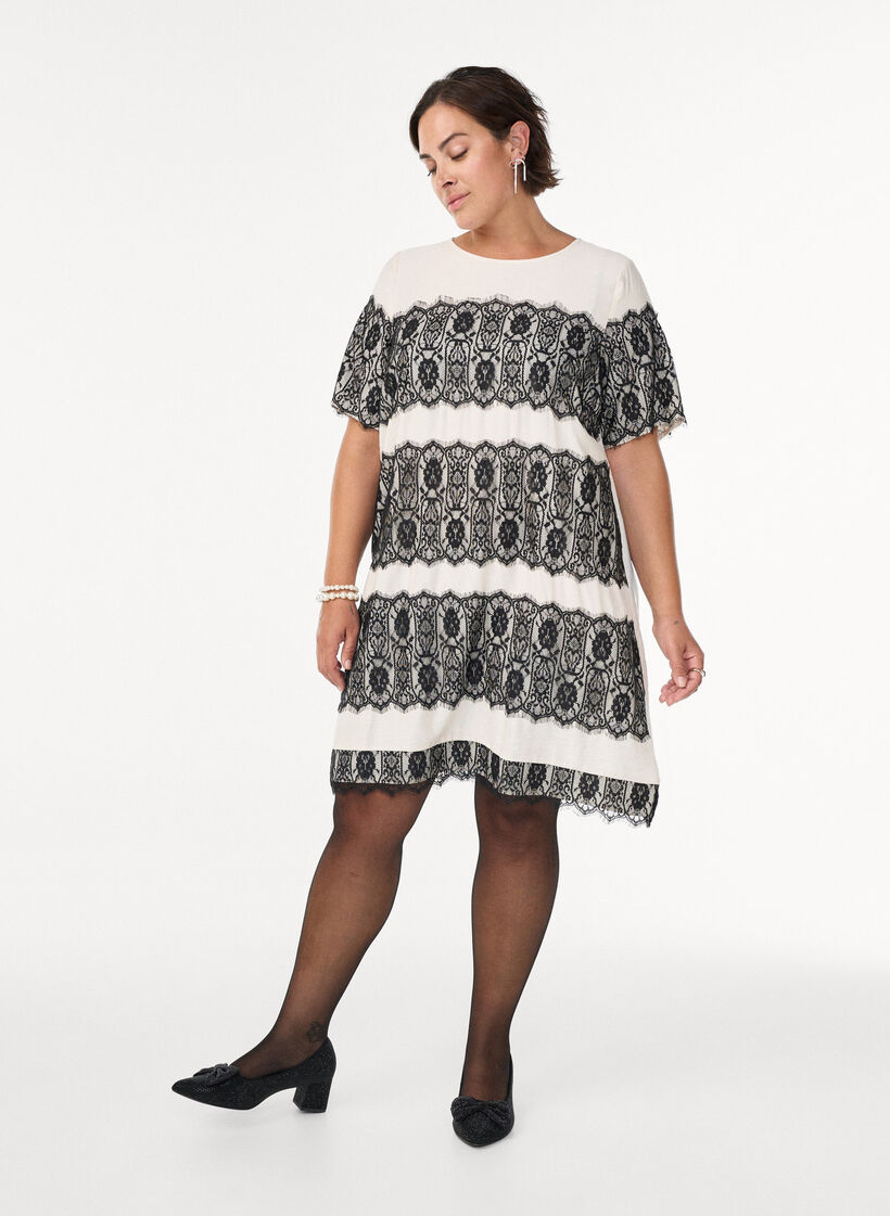 Kr&oacute;tka sukienka z kontrastowymi wstawkami z koronki, Beżowy, Model image number 1